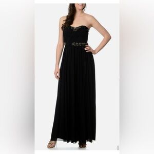 DECODE 1.8 Black Strapless Formal Gown with Beads Size 2